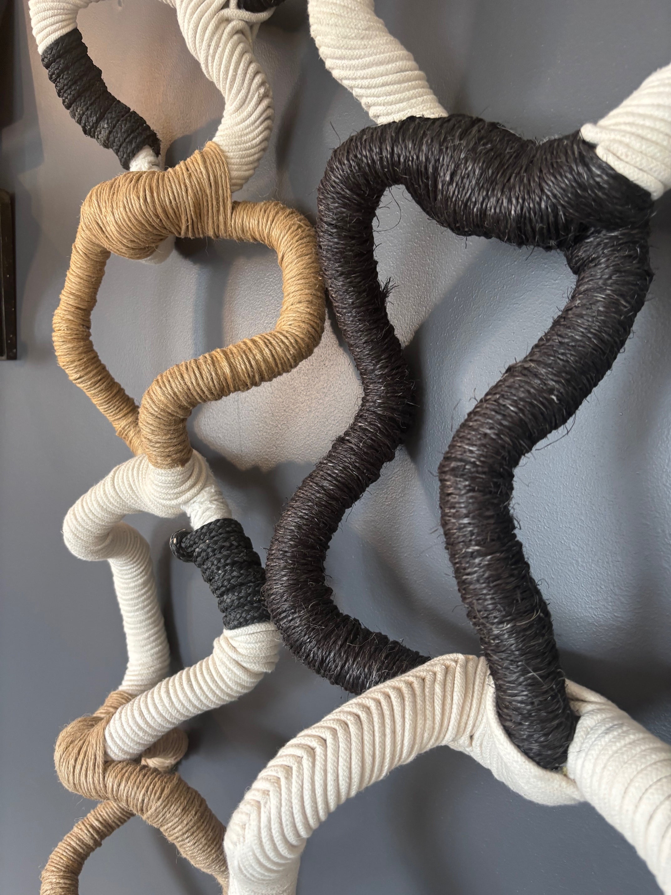 "MARÉ ENTRELAÇADA" -  escultura de parede - díptico